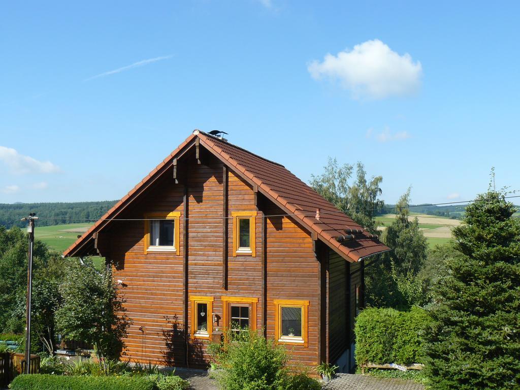 Ferienhaus Berg.Erleben Hilders エクステリア 写真